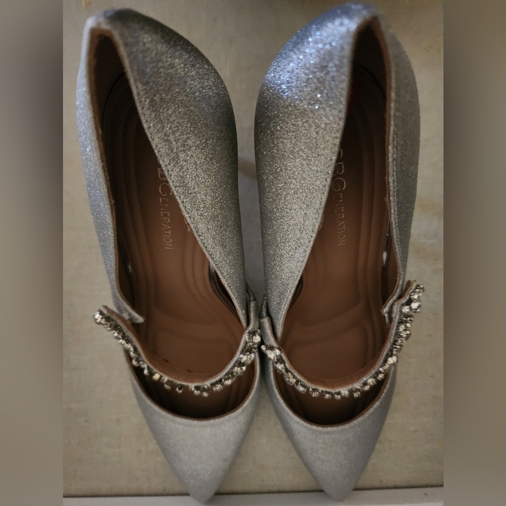 BCBGeneration Silver Glitter 3.5" Heels with Rhinestone Strap, Size 9.5, NWOT - Picture 6 of 7